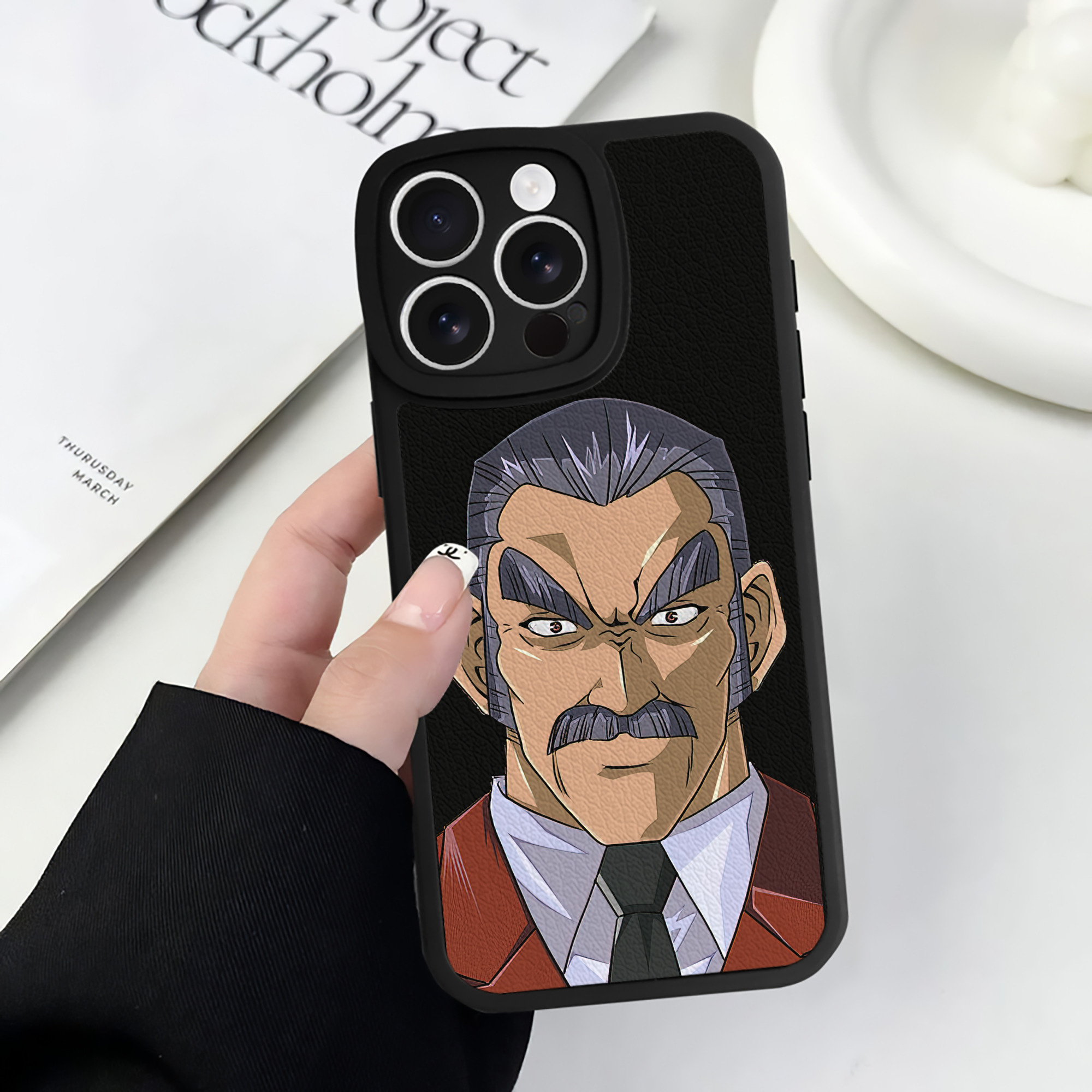 遊☆戯☆王 Yu-Gi-Oh! 【iPhone 16シリーズ対応】シリコンスマホケース（レザー調） 材質：シリコン